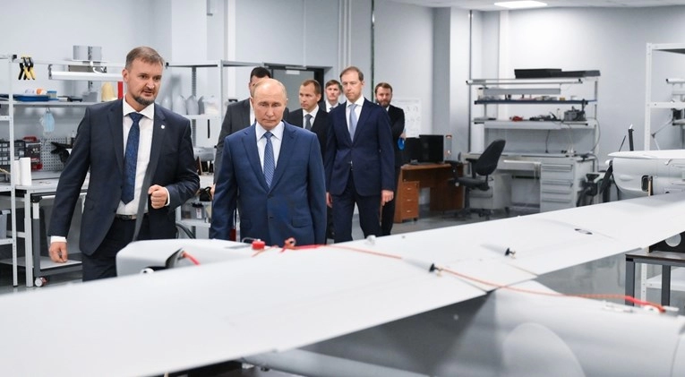 Putin: Ove godine ćemo povećati proizvodnju dronova za 10 puta